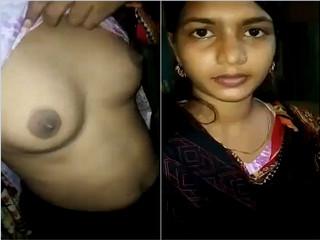 Horny Desi girl Shows Boobs and pussy