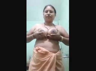 Unsatisfied Desi Milf Showing And Fingering