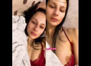 Famous insta influencer ritika sharma opps nippel slip