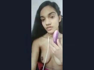 Horny Desi Girl Masturbating