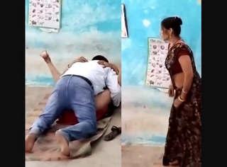 Bhabhi fucked by her son’s teacher in classroom