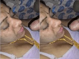 Desi Bhabhi Sucking Hubby Dick