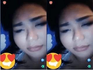 Cute Indo Girl Showing Her Boobs on video Call Part 3