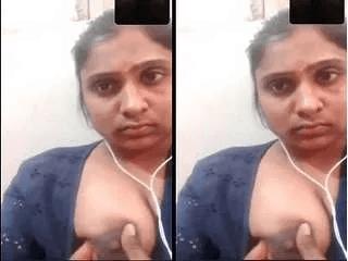 Cute Desi Girl Showing Her Boobs