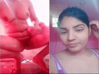 Hot Desi Girl Record Her Nude Video
