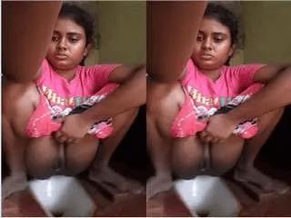 Village Girl Record her Pissing Video
