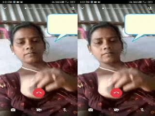 Tamil Girl Showing her Boobs On Video Call