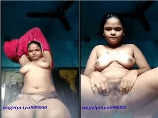 Cute Desi Girl Priya Strip Her Cloths and Showing Her Nude Body