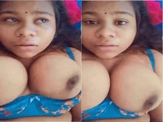 Cute Desi Girl Shows her Big Boobs