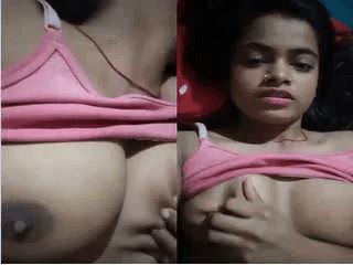 Horny Desi Girl Pressing her Boobs