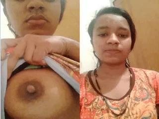 Desi Village Girl Shows Her Boobs Part 2