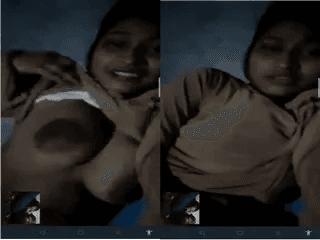 Horny Desi girl Shows Her Boobs