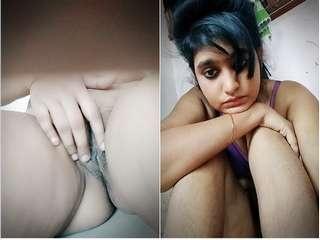 Cute Desi Girl Showing Her Pussy