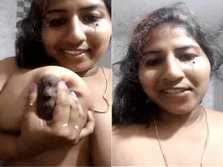 Desi Girl Showing Milky Boobs and Pussy Part 5
