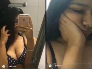 Sexy Desi Girl Record Selfie