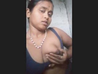 Super Horny Tamil Girl Showing And Masturbating With Carrot