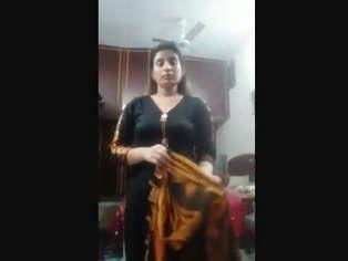 Hot and horny paki suit wali bhabhi 3 clips part 1