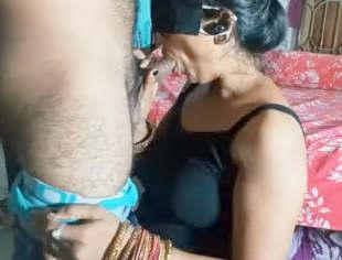 Sangetha naughty Chennai housewife illegal romance clip