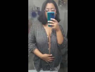 Desi Hot Girl Mirror Selfie