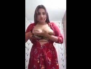 Desi Big Boobs Maal in suit