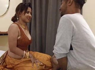 Desi Bhabi ko sochke hath mara aur Bhabi ko bhi Choda