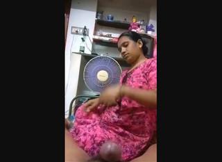 Mature Bhabhi Giving Blowjob Part 1