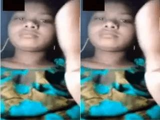 Bangla Randi Showing her Boobs On Video Call