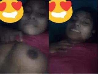 Desi Village Girl Showing Her Boobs and Pussy On Video Call part 1