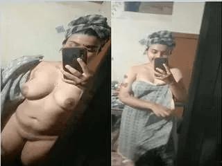 Sexy Desi Girl Record Her Selfie