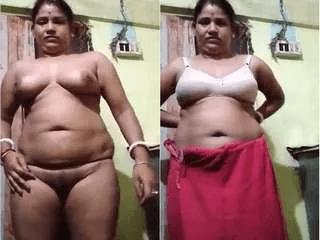 Desi Bhabhi Showing Her Boobs and Pussy Part 5