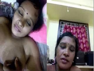 Horny Bhabhi Showing Her Boobs