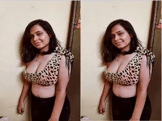 Sexy Indian Girl Sanjana Shows Her Boobs On Video Call Part 4