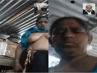 Village Bhabhi Shows her Boobs And Pussy