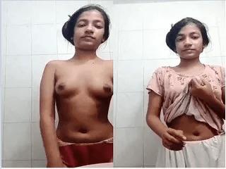 Desi Girl Shows Her Boobs and Pussy