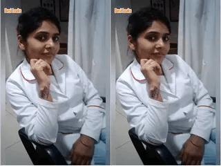 Sexy Desi Girl record her Bathing Video