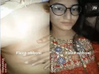 Cute Paki Girl Shows her Boobs