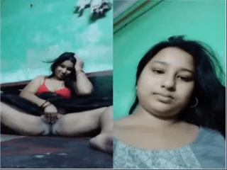 Shy Desi Girl Shows her Pussy
