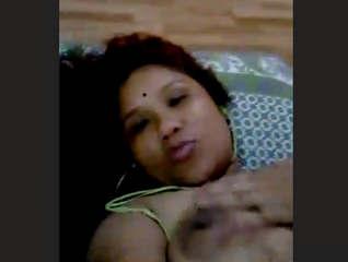 Horny aunty with hindi audio