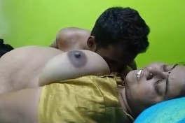 Desi Bhabhi Blowjob and Fucking