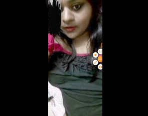 Sexy Indian Girl Showing Pussy & Big Boobs