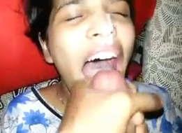 desi bhabhi in salwar suit sucking dick