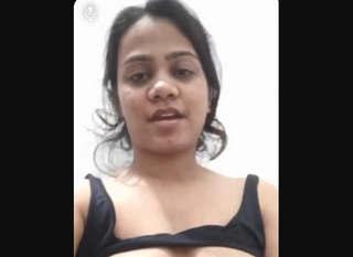 Naughty Desi girl showing her black ass hole