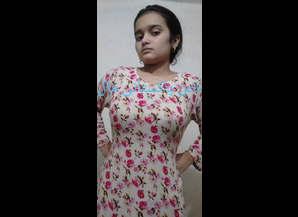 beautiful paki girl masturbating part 2