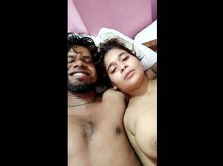 Desi beautiful bf and gf duo fun with pussy and boob