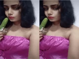 Cute Desi Girl Showing her Boobs part 3