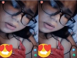 Cute Indo Girl Showing Her Boobs on video Call Part 4