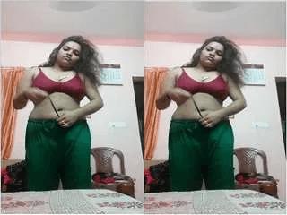 horny Desi girl Showing Her Boobs and Pussy part 1