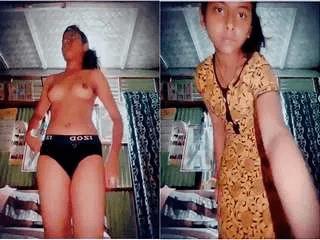 Desi Girl Showing Her Boobs and Pussy