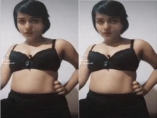 Sexy Desi Girl Showing Her Boobs and Pussy part 2