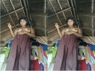 Desi Village Girl Showing Her Boobs